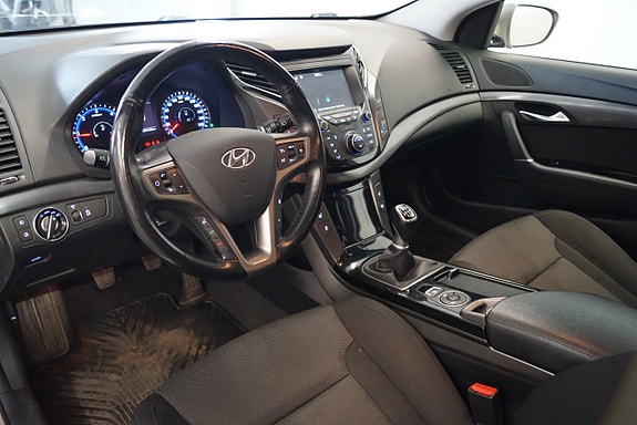 Hyundai i40 12 of 30