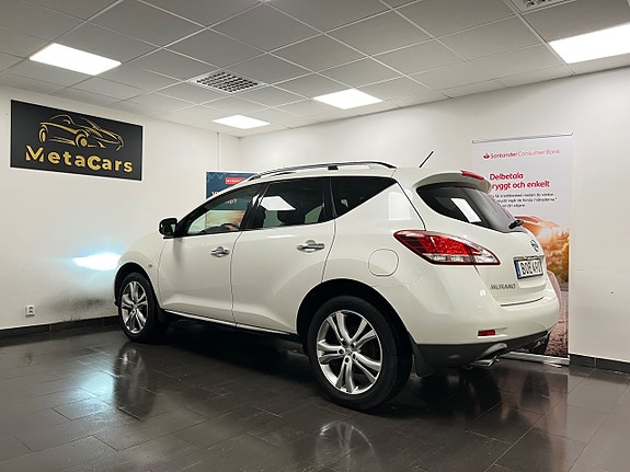 Nissan Murano 4 of 5
