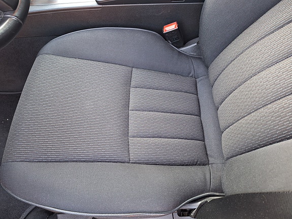 Mercedes-Benz C250 10 of 10