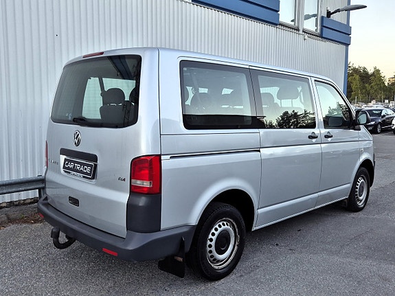 Volkswagen Caravelle 5 of 5