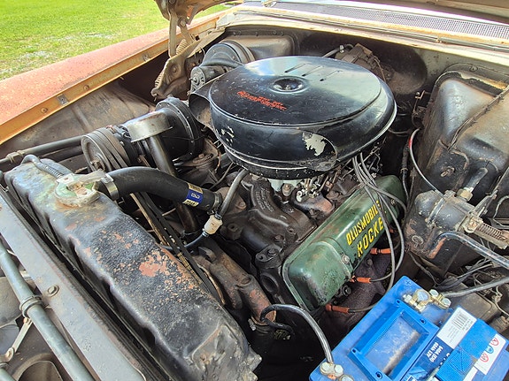 Oldsmobile 88 4 of 5