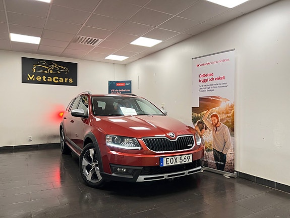 Skoda Octavia Scout 2 of 5