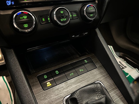 Skoda Octavia Scout 19 of 29