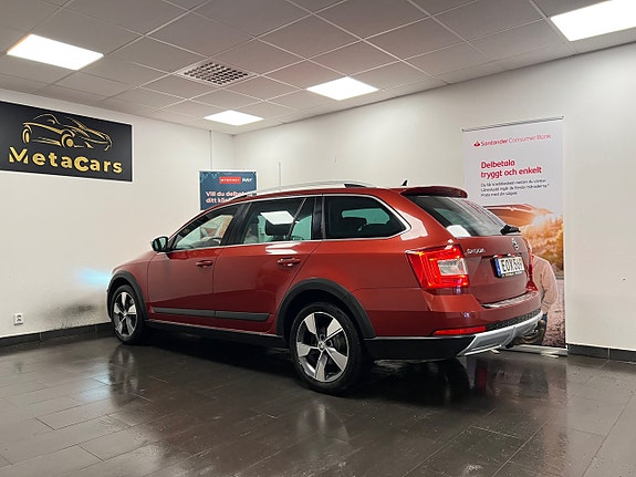Skoda Octavia Scout 4 of 5