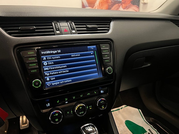 Skoda Octavia Scout 22 of 29