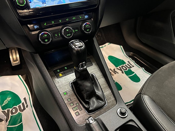 Skoda Octavia Scout 17 of 29