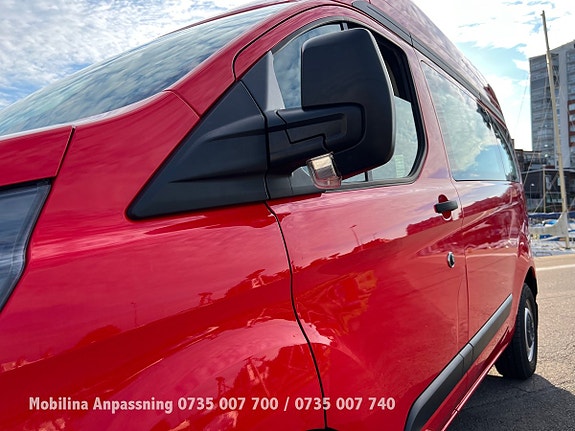 Ford Transit Custom 12 of 30