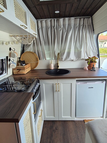 Ford Transit 4 of 5