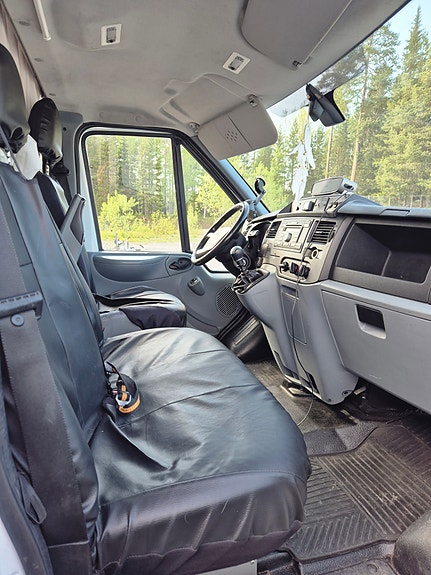Ford Transit 2 of 5