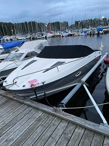 Bayliner 642 Cuddy 2015 2 of 5
