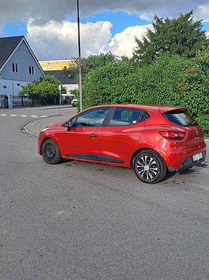 Renault Clio 2 of 5