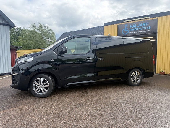 Peugeot Traveller 2 of 5