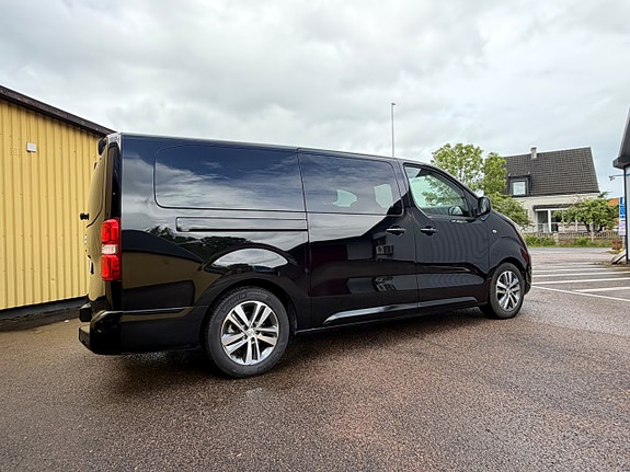 Peugeot Traveller 5 of 5