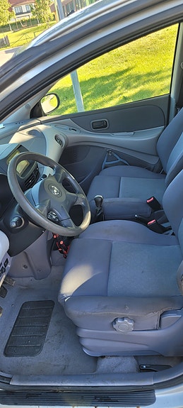 Nissan Almera Tino 5 of 5