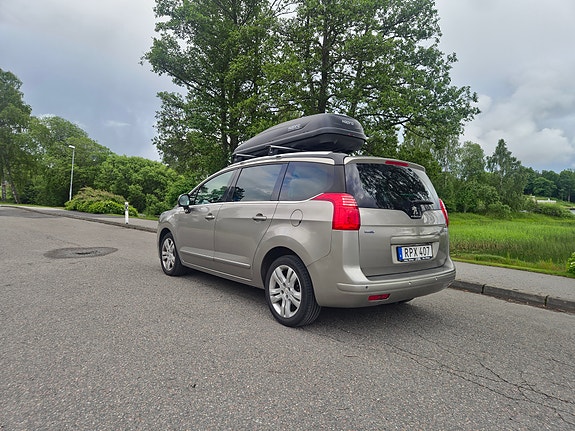 Peugeot 5008 4 of 5
