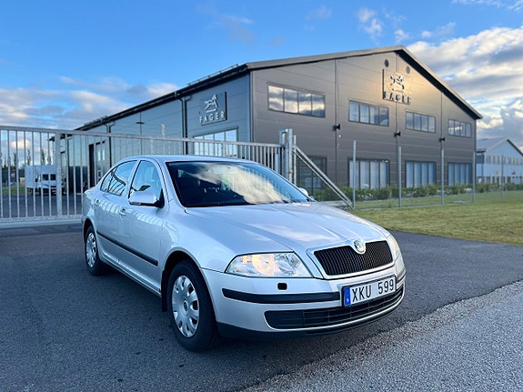Skoda Octavia 3 of 5