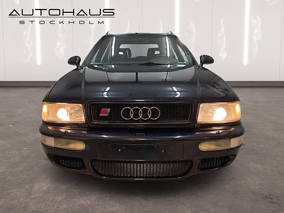 Audi RS2 2 of 5