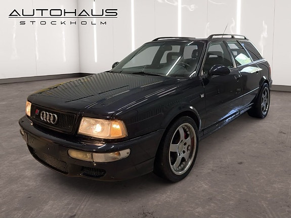Audi RS2 3 of 5