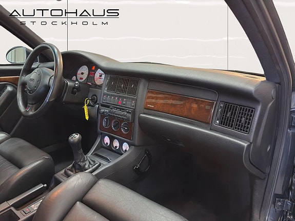 Audi RS2 10 of 25