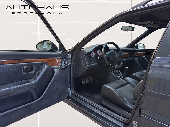 Audi RS2 7 of 25