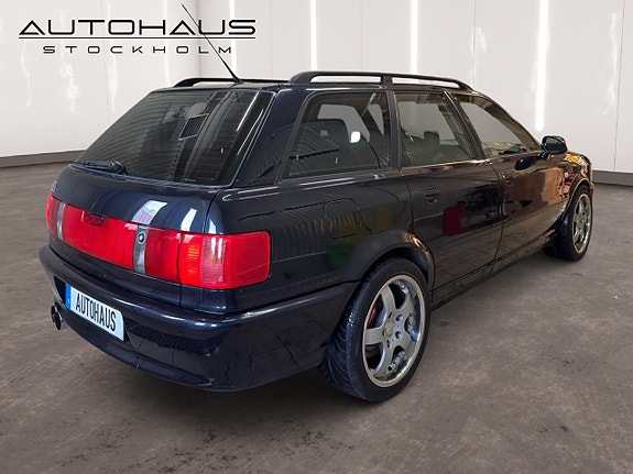 Audi RS2 4 of 5