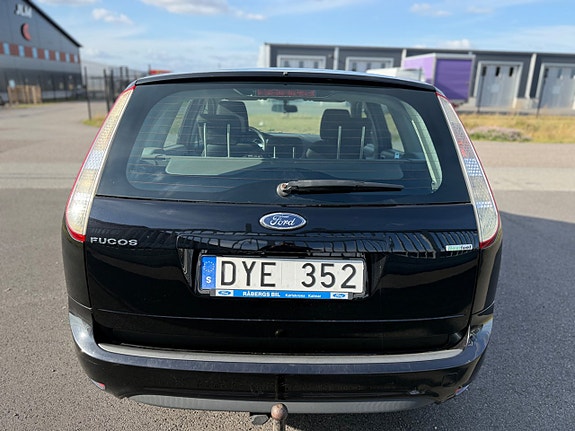 Ford Focus 5 of 11
