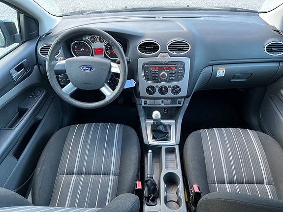Ford Focus 5 of 5