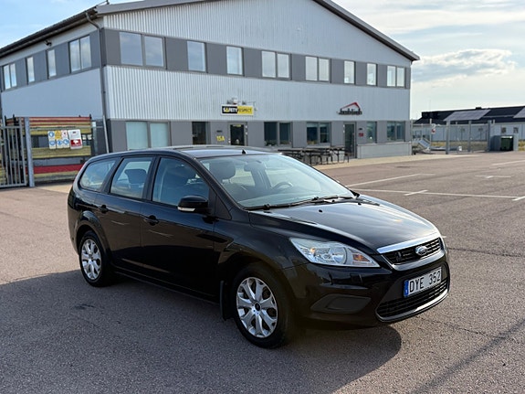 Ford Focus 3 of 11