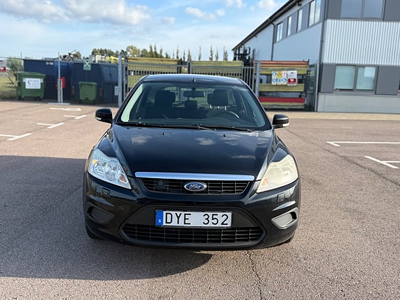 Ford Focus 2 of 11