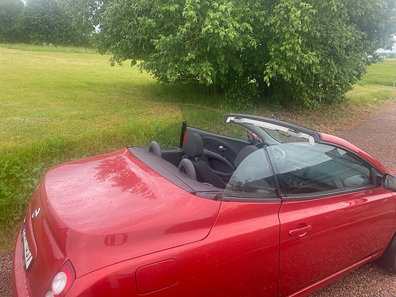 Nissan Micra C+C 5 of 5