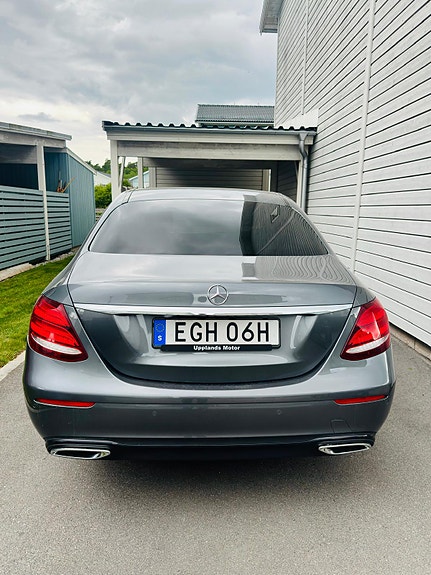 Mercedes-Benz E200 d 4 of 4