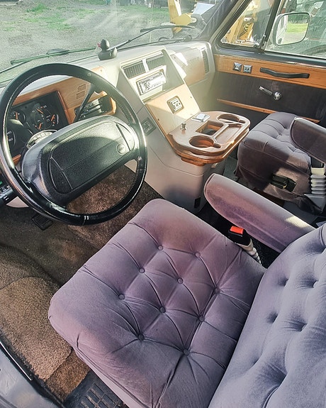 Chevrolet G20 3 of 5