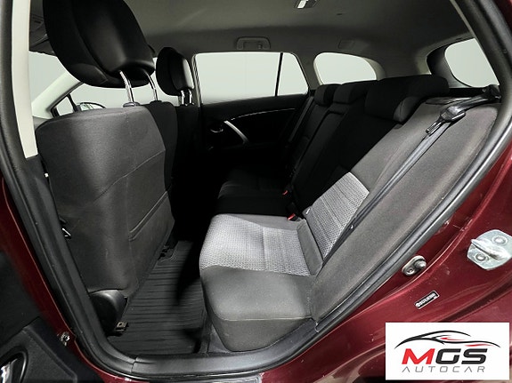 Toyota Avensis 15 of 24