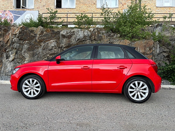 Audi A1 2 of 5