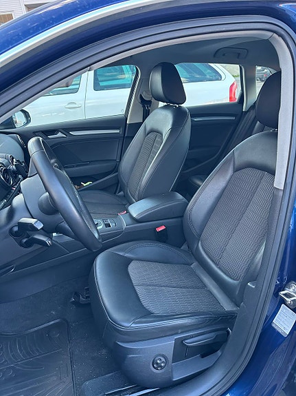 Audi A3 4 of 5