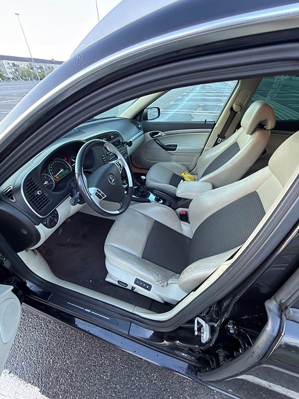 Saab 9-3 6 of 7