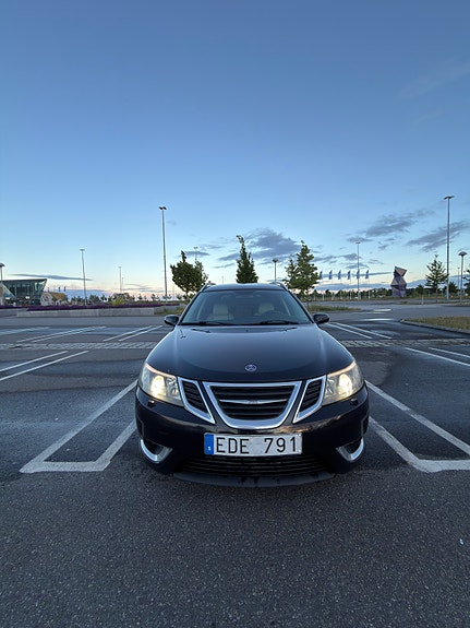 Saab 9-3 2 of 5