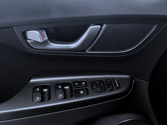 Hyundai Kona 7 of 17