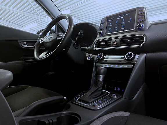 Hyundai Kona 13 of 17