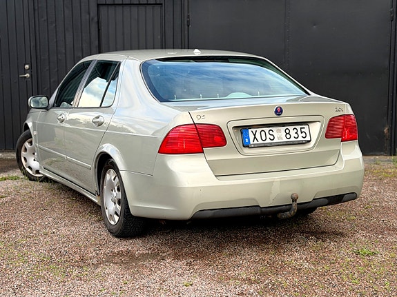 Saab 9-5 4 of 5