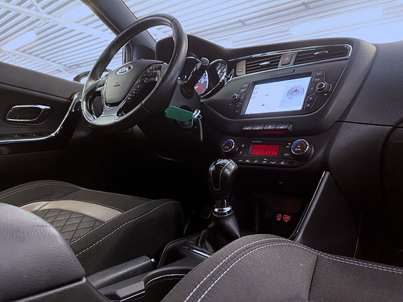Kia Ceed 12 of 15