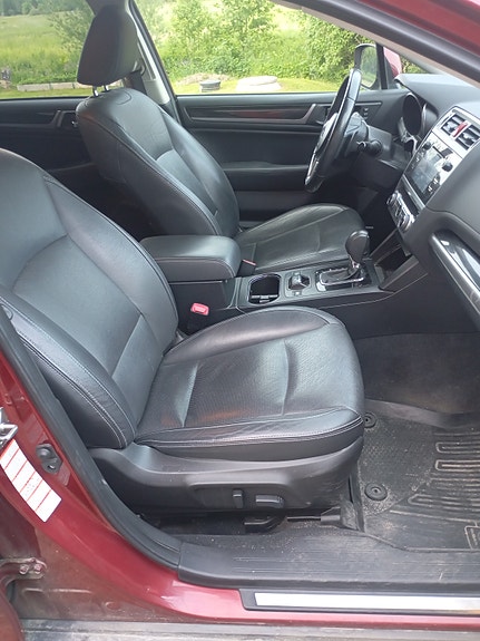 Subaru Outback 4 of 5