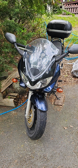 Suzuki GSF1200S Bandit 3 of 5