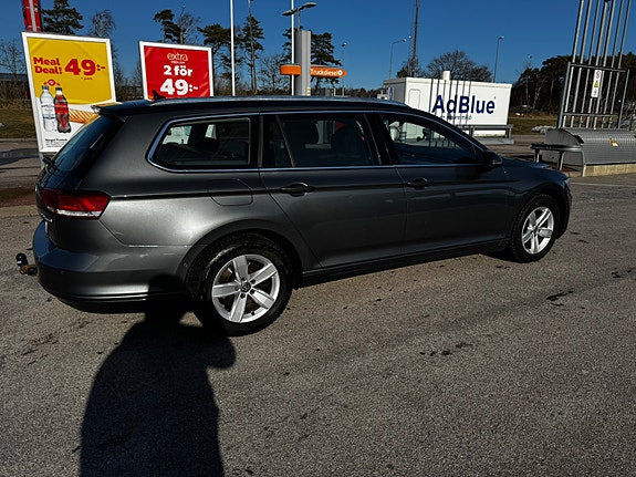 Volkswagen Passat 3 of 5