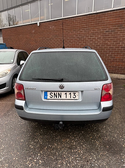 Volkswagen Passat 4 of 5