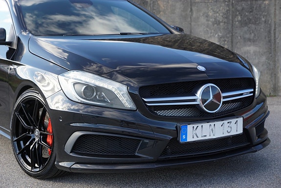 Mercedes-Benz A45 3 of 5