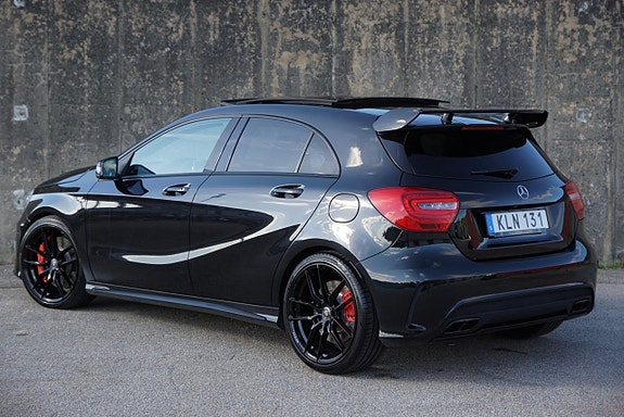 Mercedes-Benz A45 4 of 5