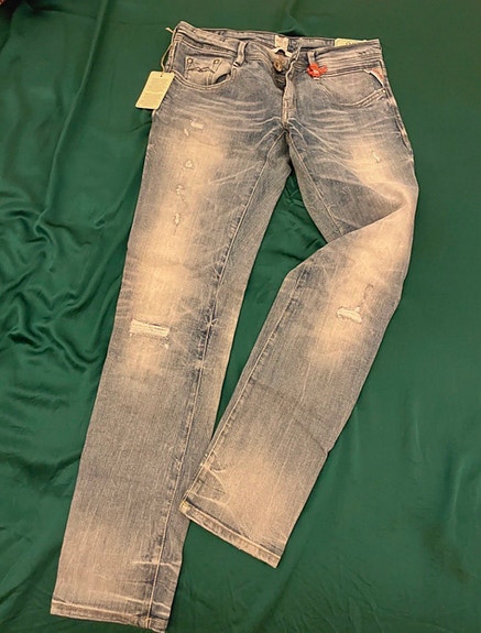 Product image 2 of 16