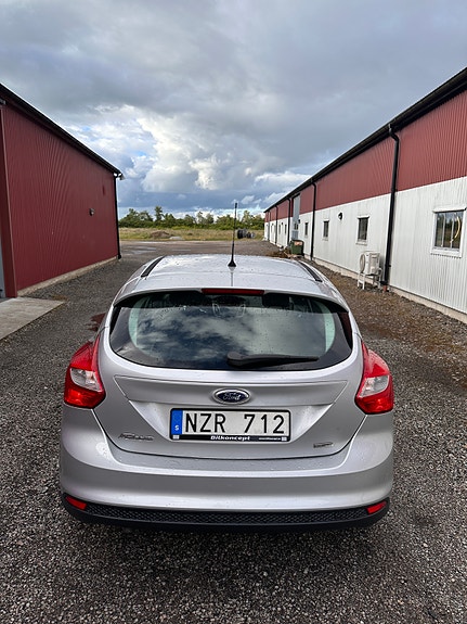 Ford Focus 4 of 5