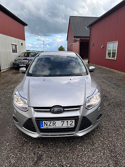 Ford Focus 3 of 5